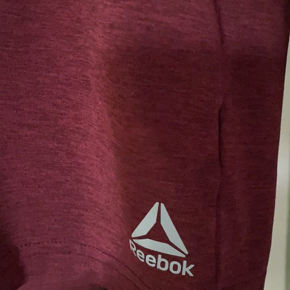 Youth Reebok shirt - Picture 2 of 6